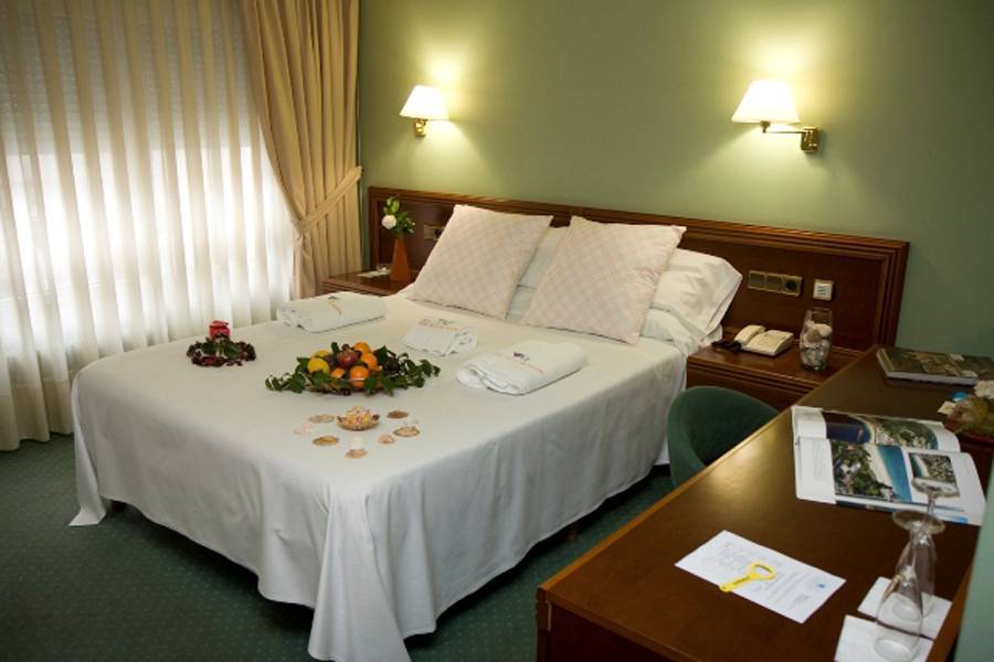 Hotel Villa De Marín Buitenkant foto