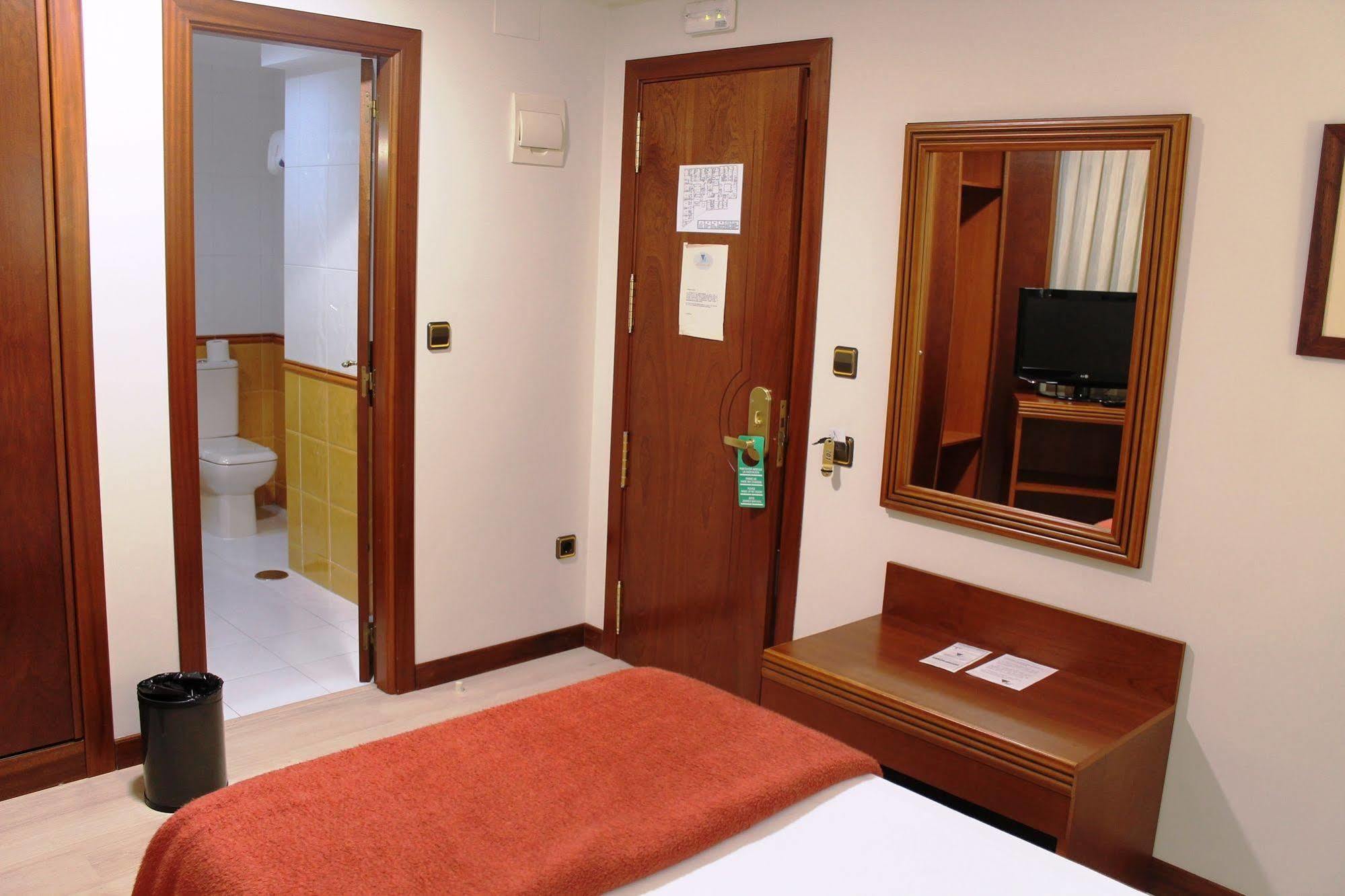Hotel Villa De Marín Buitenkant foto