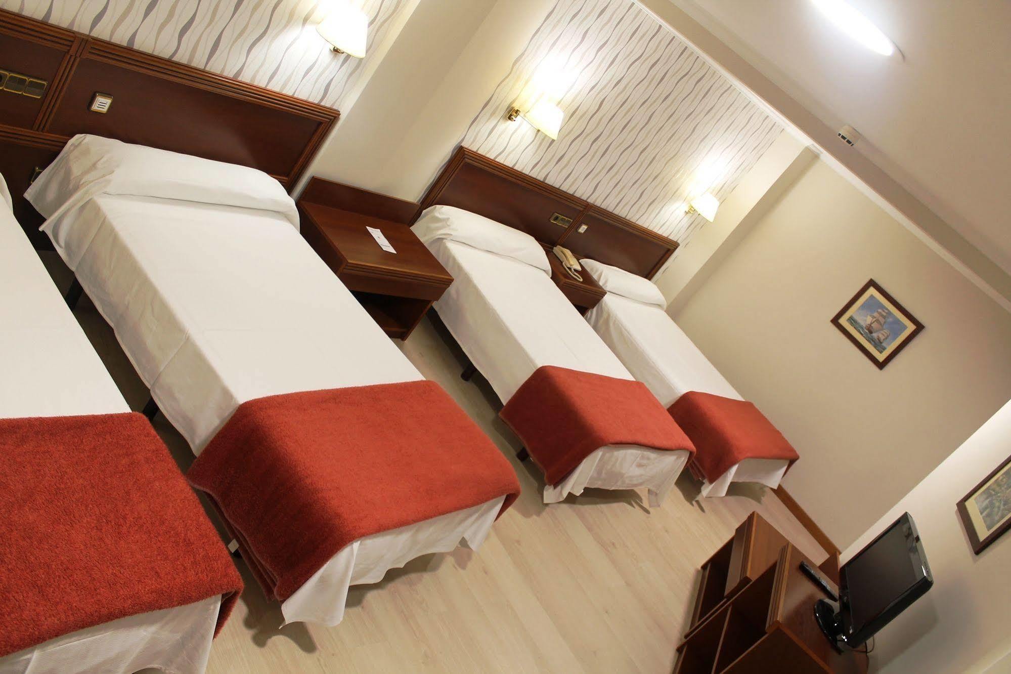 Hotel Villa De Marín Buitenkant foto