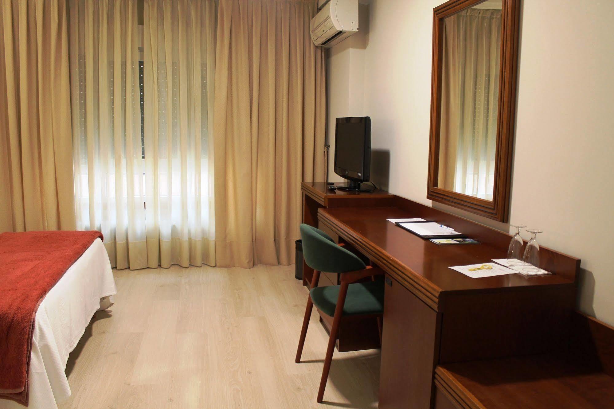 Hotel Villa De Marín Buitenkant foto